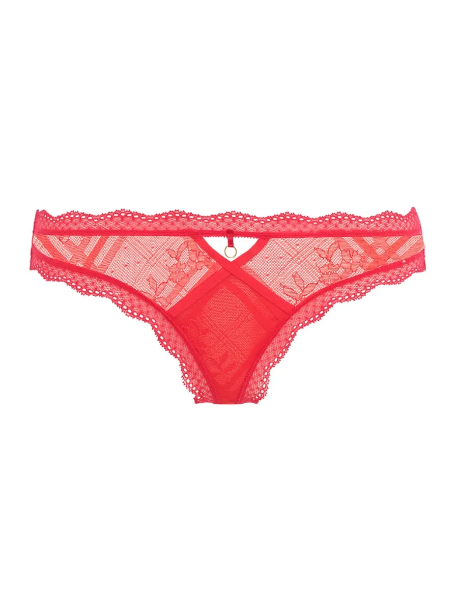 Freya Fatale Brief