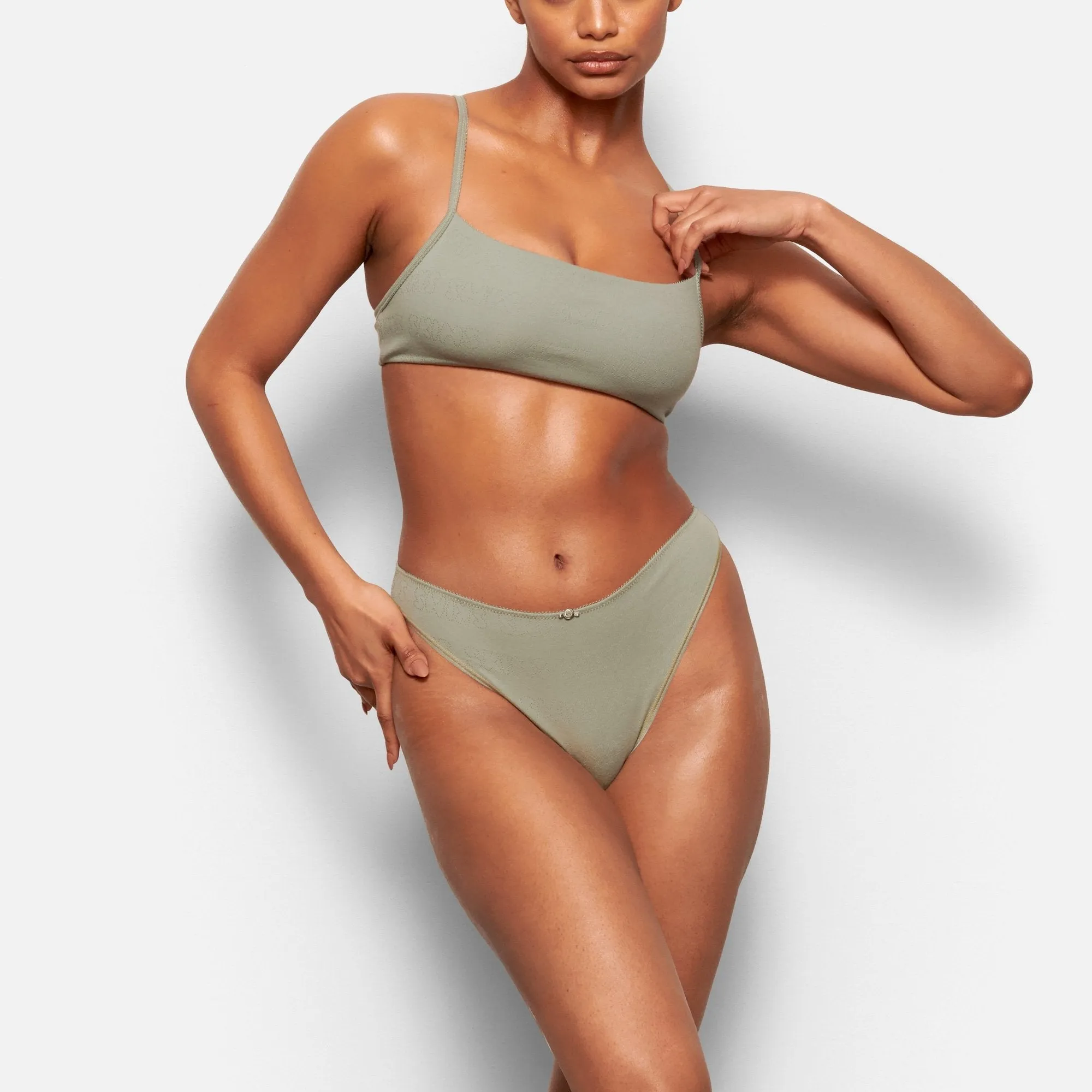 LOGO POINTELLE BRIEF | MINERAL