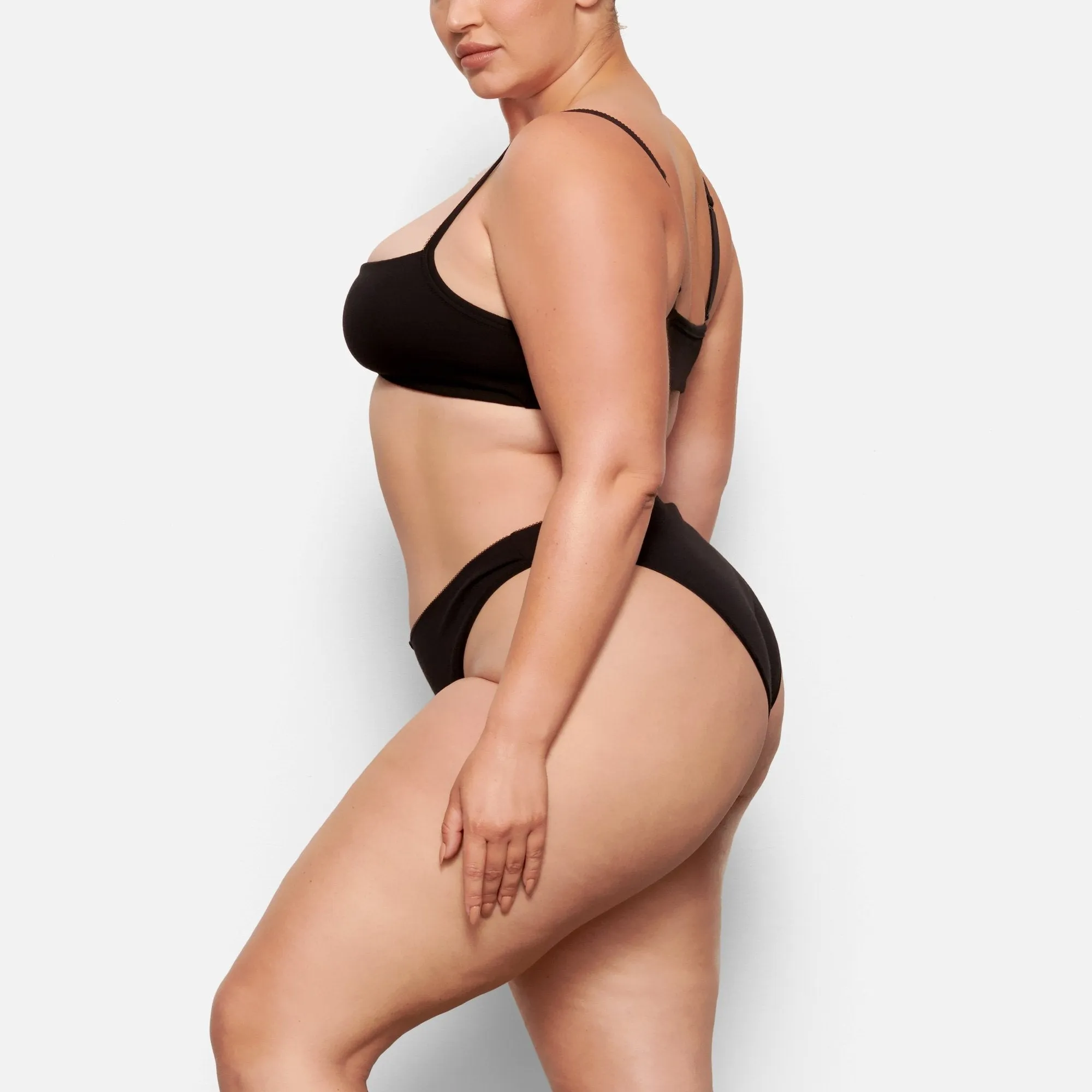 LOGO POINTELLE BRIEF | SOOT