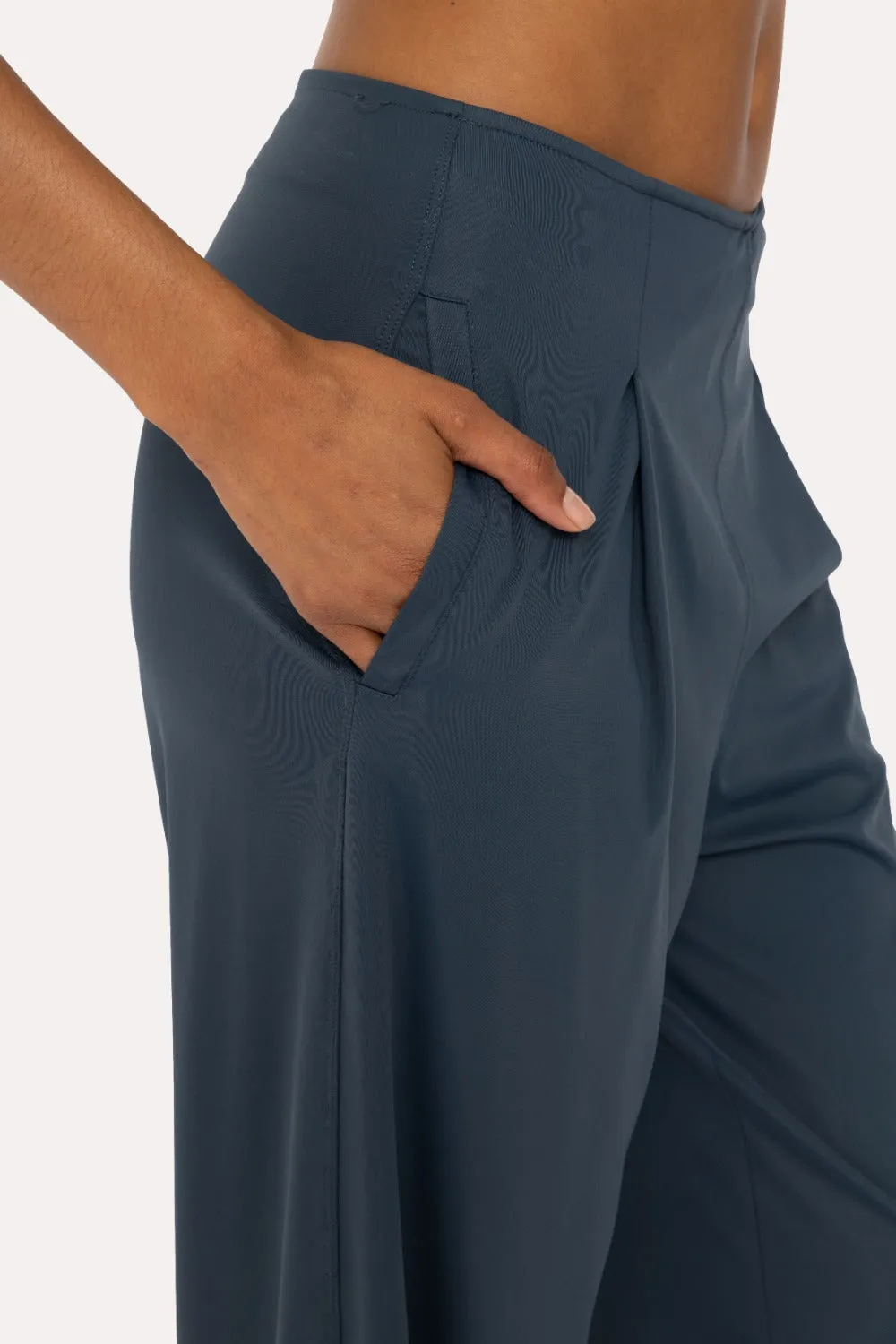 Mono B Flex Flow Pleated Wide Leg Pants