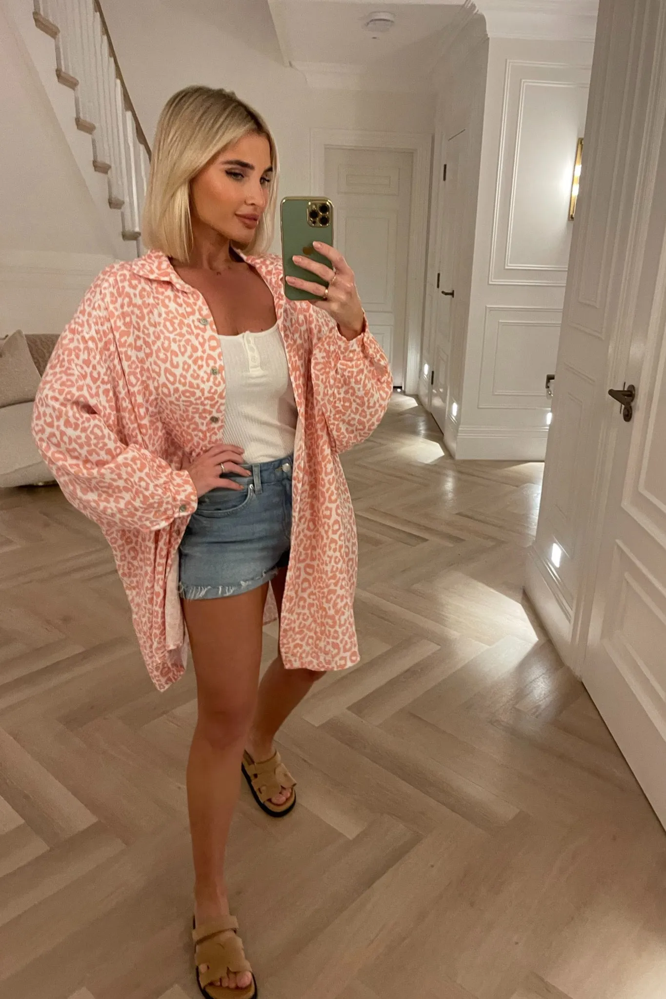 PINK AND WHITE ANIMAL PRINT OVERSIZED SHIRT