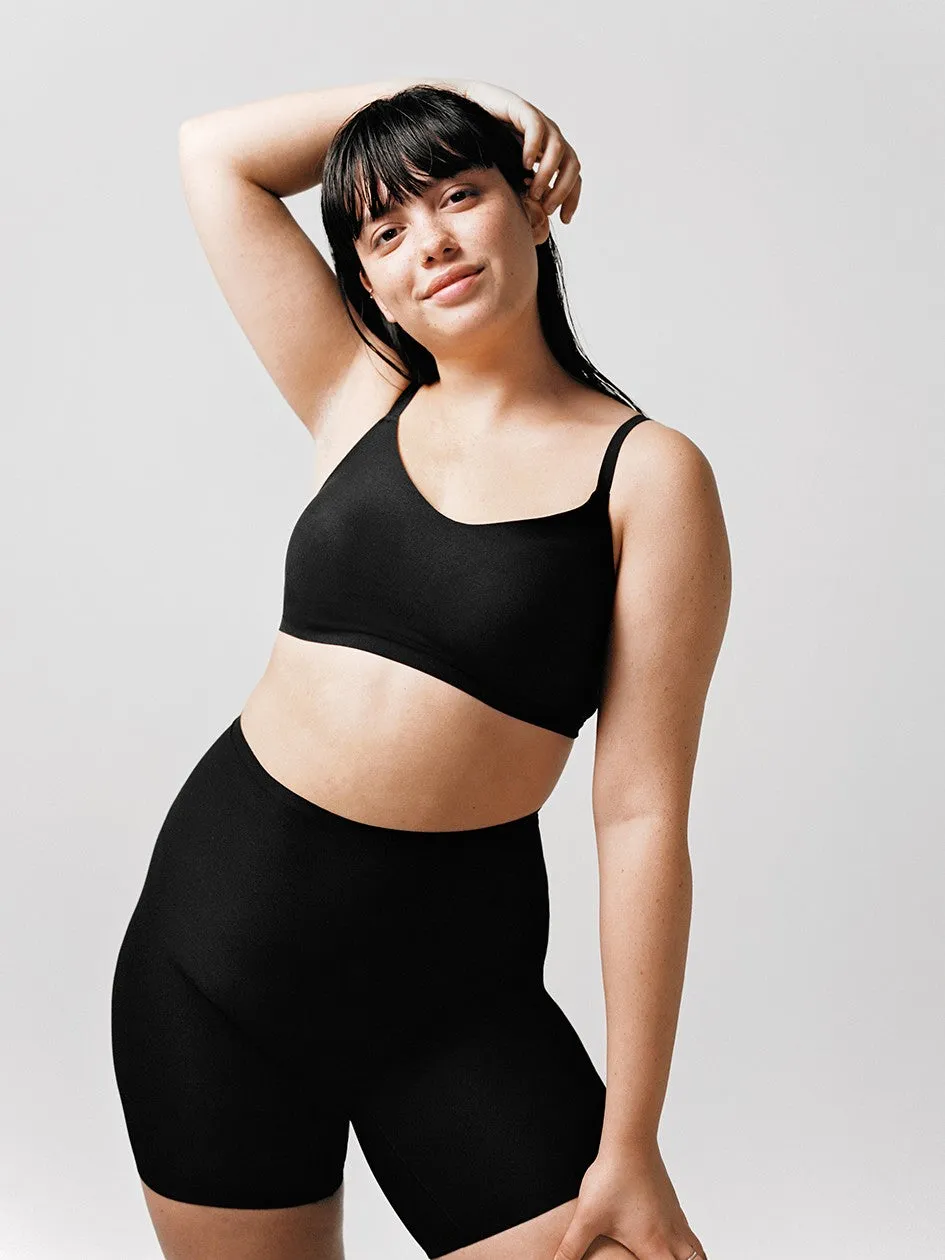 Soft Stretch Mid Thigh Short Noir