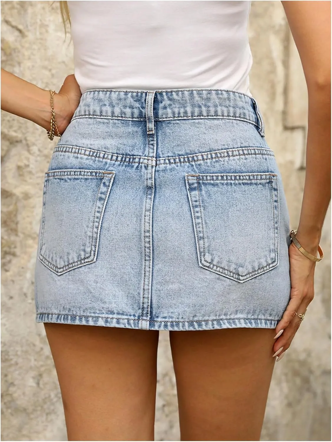 WDIRARA Women's Low Rise A Line Denim Mini Skirt Y2k Jean Skirt with Pockets