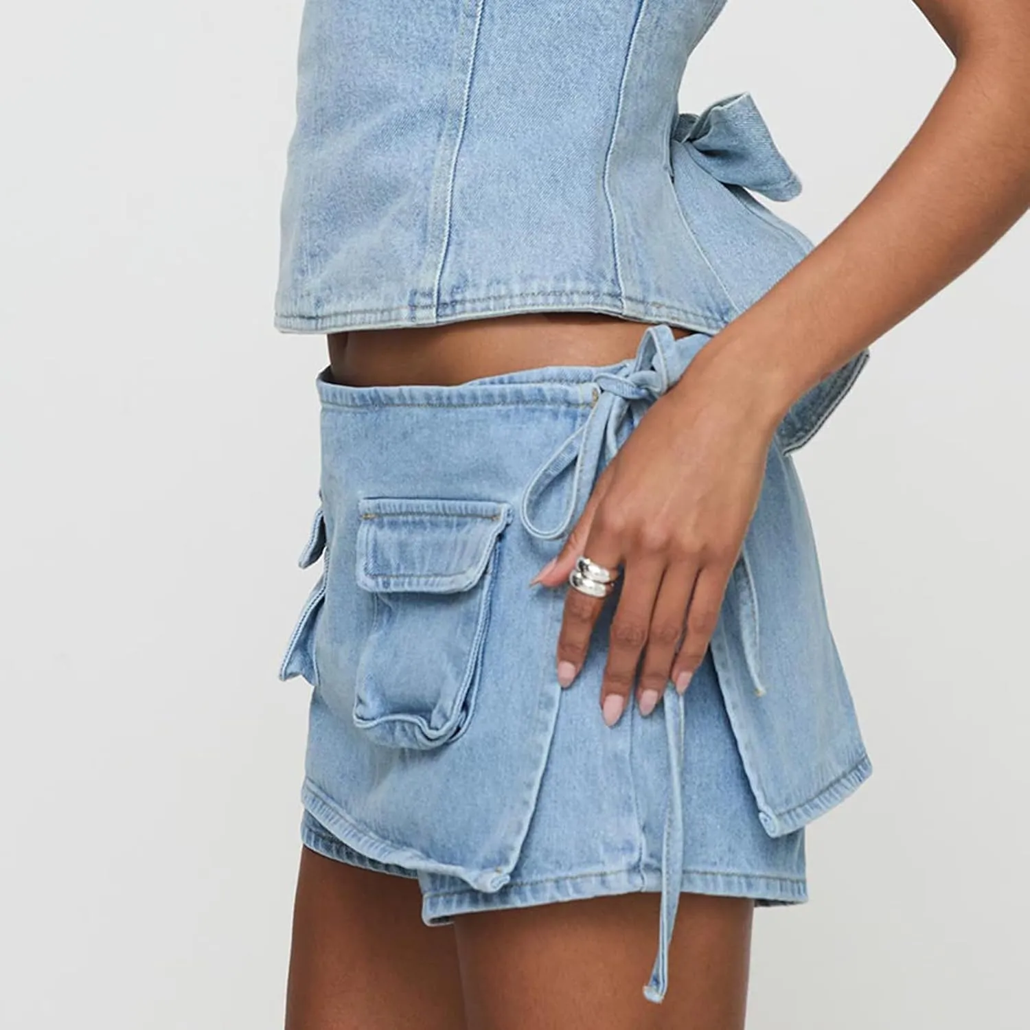 Women Jean Skorts Sexy Low Rise Denim Mini Skirt Cargo Skirt with Pockets
