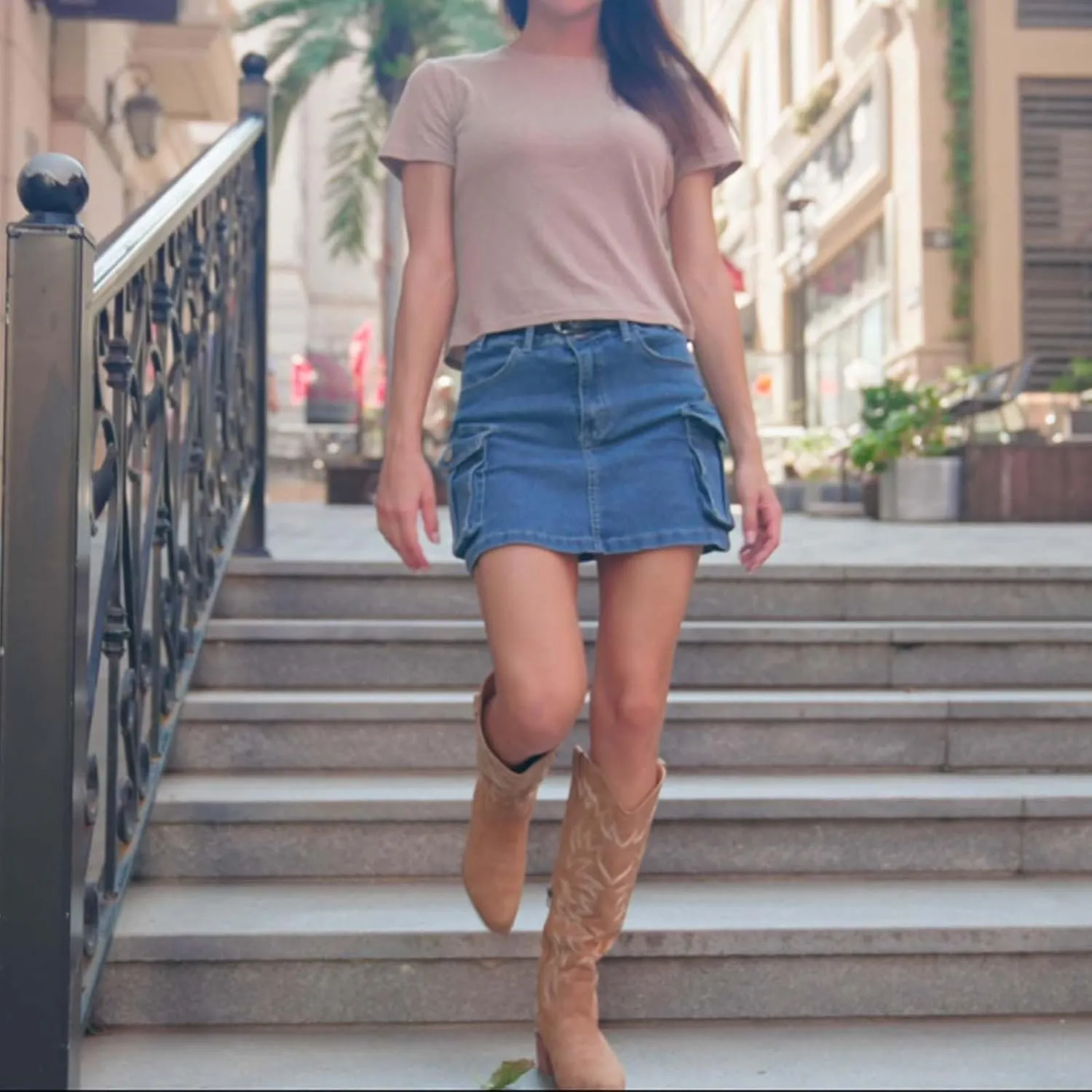 Women's Mini Cargo Denim Skirt, Low Rise Cargo Skirt Button Bodycon Jean Skirt with Pockets